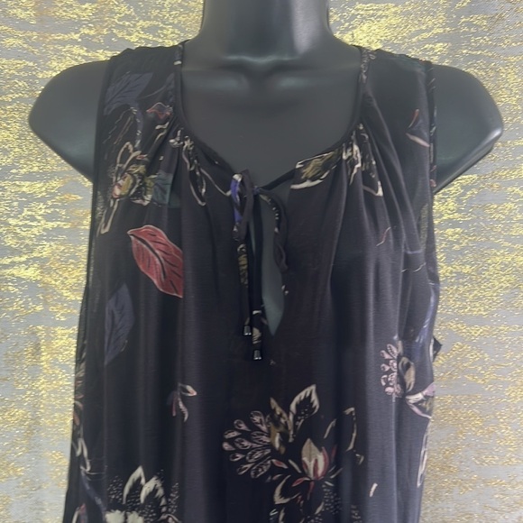 Aritzia Wilfred Nantes Flowy Floral Sleeveless Blouse Size M - Picture 6 of 16